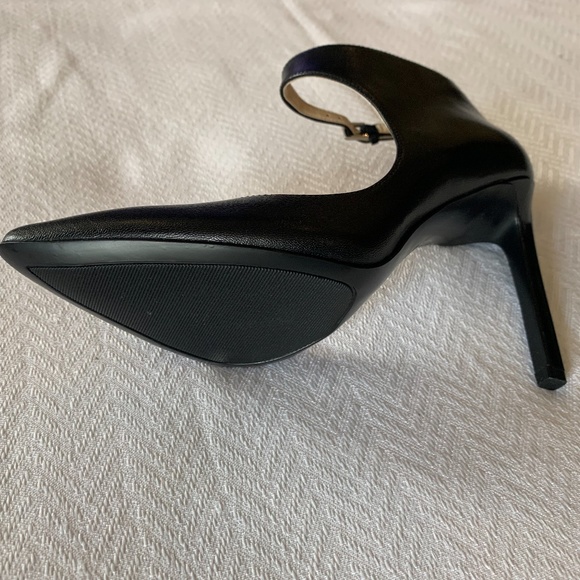 *Sold* Nine West High Heels, Black - Picture 10 of 10
